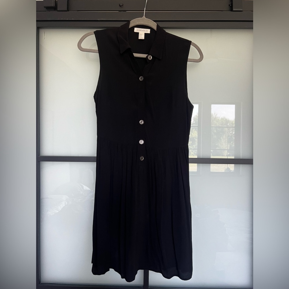 Forever 21 black button up lightweight sleeveless dress size S